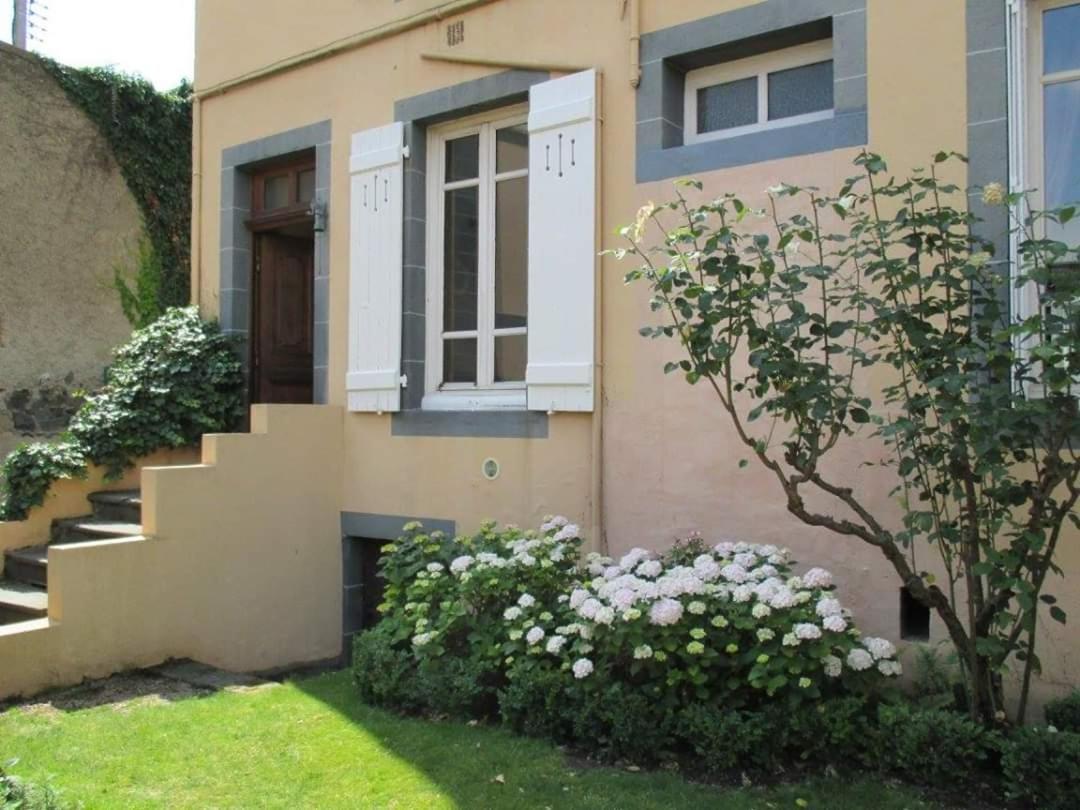 Bed and Breakfast Propriété Charbaymond à Clermont-Ferrand Extérieur photo